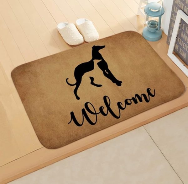 Paillasson rectangle d'intérieur couleur beige marron kraft avec un message de bienvenue noir et une silhouette de lévrirer